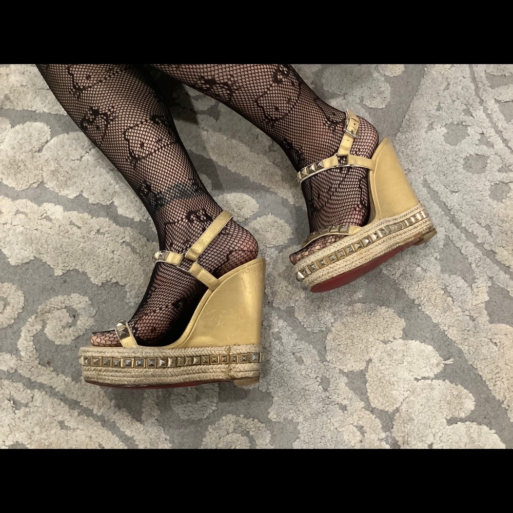 LOUBOUTIN CACTACLO WEDGE SANDALS